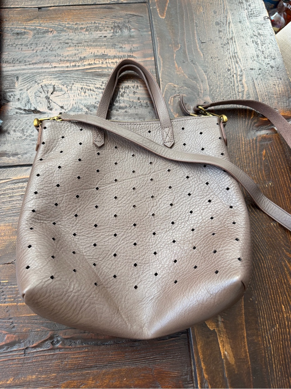 Madewell convertible crossbody purse. Beautiful taupe/brown color. New